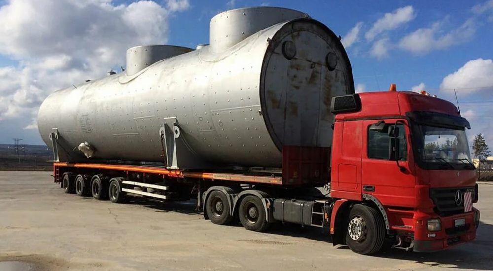 Перевозка негабаритных емкостей и цистерн на трале стоимость услуг и где заказать - Заинск