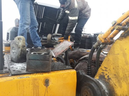 Выездная бригада для ремонта экскаваторов стоимость ремонта и где отремонтировать - Нижнекамск